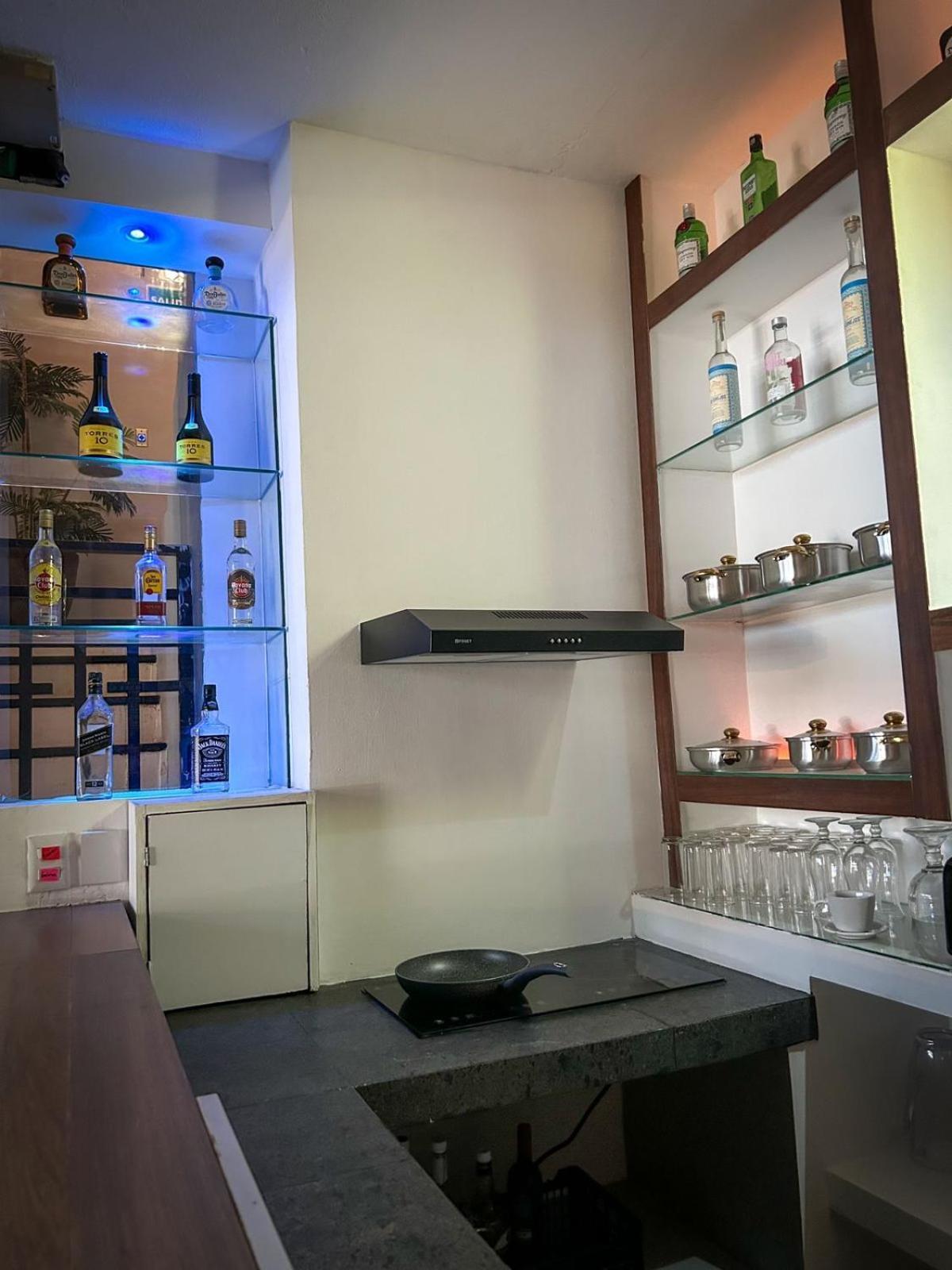 Spartacus Hostel Boutique For Men Puerto Vallarta Exterior foto