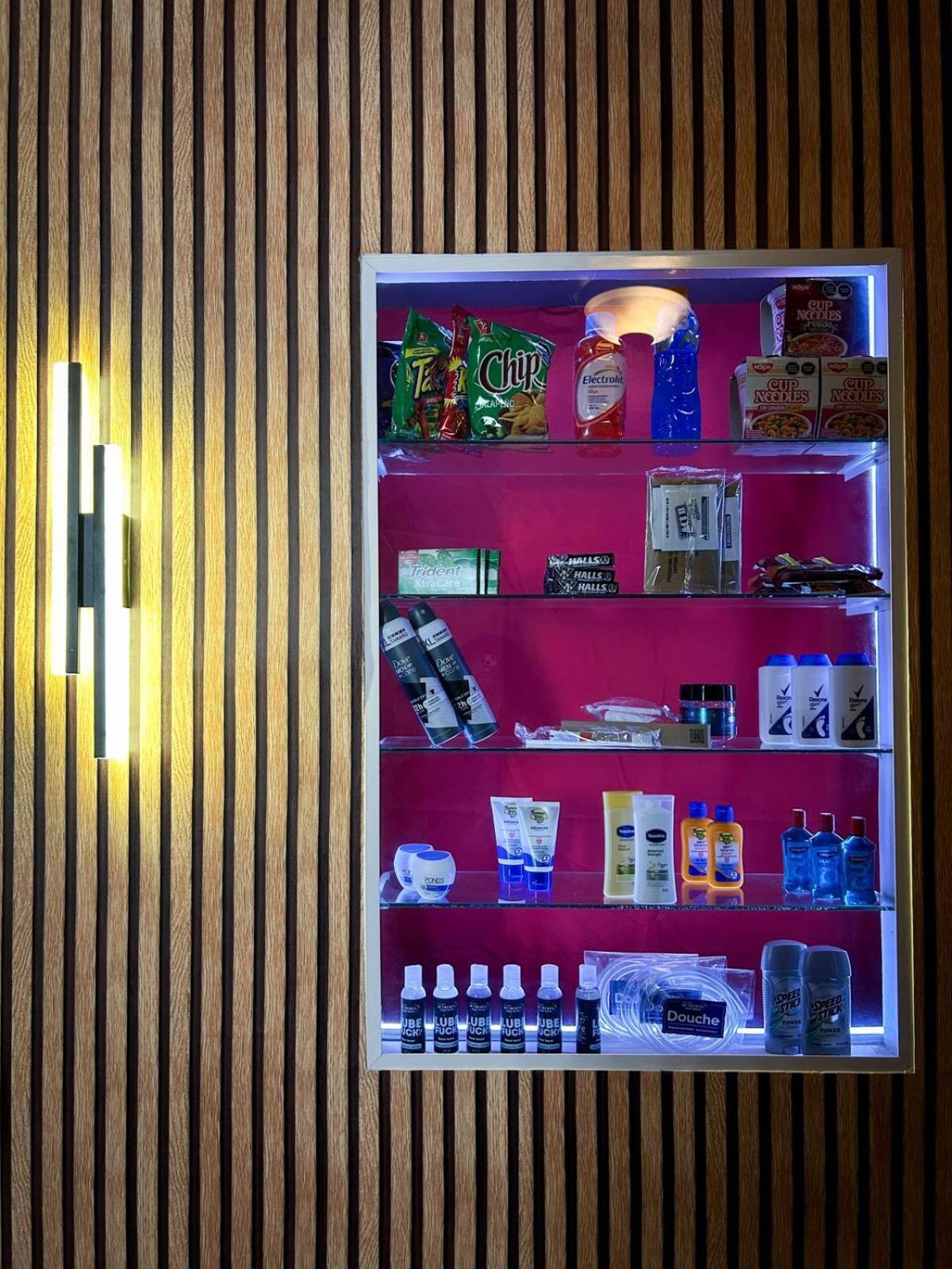 Spartacus Hostel Boutique For Men Puerto Vallarta Exterior foto