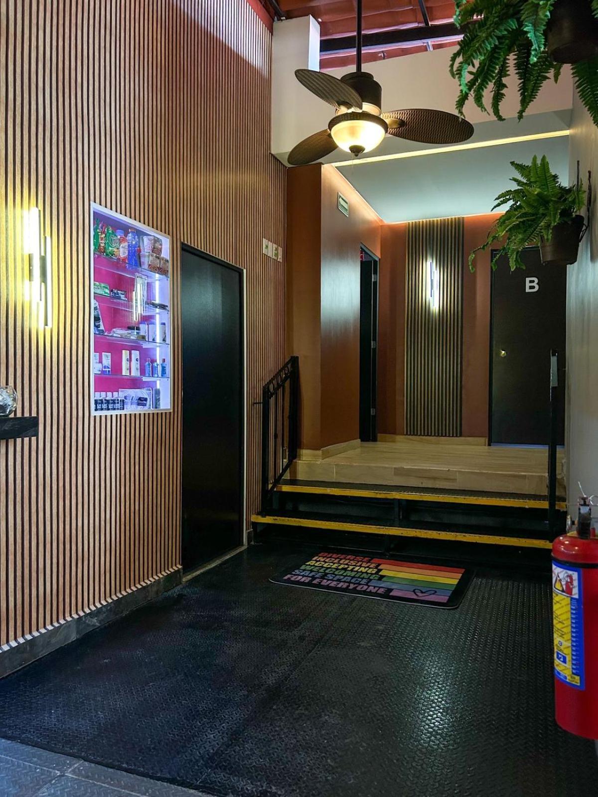 Spartacus Hostel Boutique For Men Puerto Vallarta Exterior foto